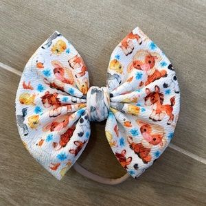 Farm animal bow